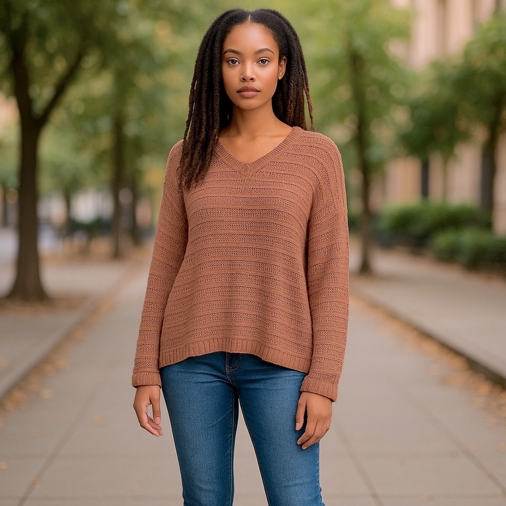 Adora Women’s Knitted Sweater Size M/L